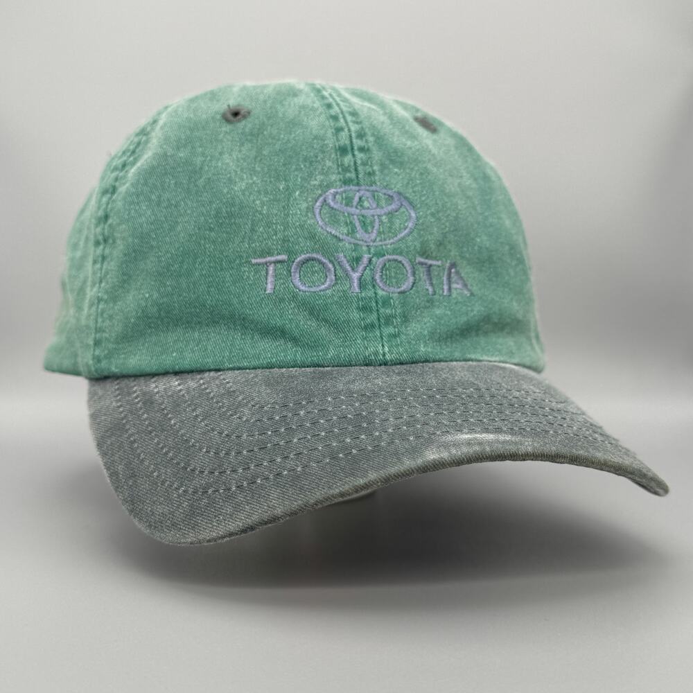Vintage '90s TOYOTA logo green strapback dad hat